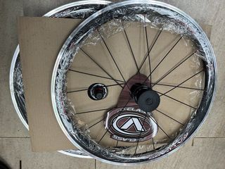 （分類：）位於 。 由 sun_hop_cycle 提交（商品編號 1466322117，圖片 1）。簡介： 。