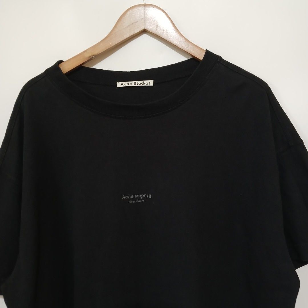 ACNE STUDIOS (Category: Tshirts & Polo Shirts ) located in Ozamiz City. Submitted by 2nd.sight (Listing ID 1466199666, Image 2). Description: size: xl w: 25.5 l: 31.5 issue: 2nd tonthe last pic slight bacon ; last pic washable. vgood condition.