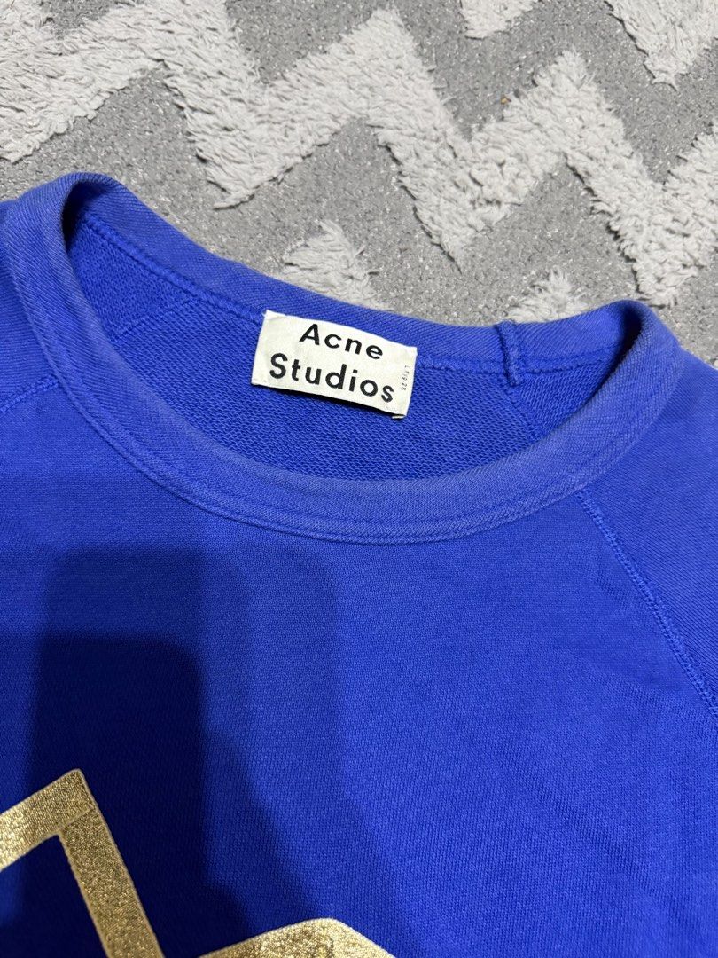 Acne Studios - Play Area Blue Sweatshirt (Category: Coats, Jackets and Outerwear) located in Cavite. Submitted by commoncourtesy (Listing ID 1466223844, Image 2). Description: Size Small.