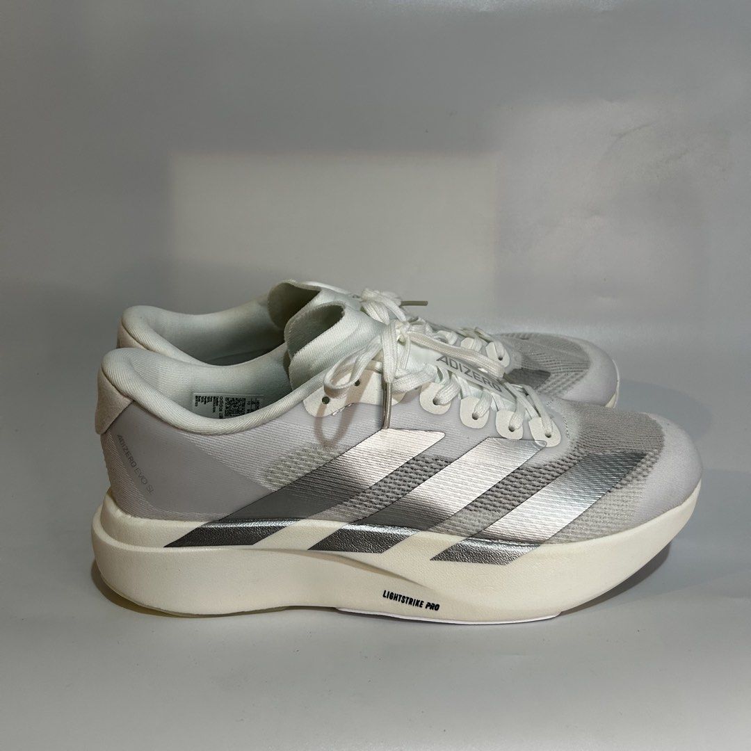 Adidas Adi zero (Category: Sneakers) located in Iloilo. Submitted by shapatos_12 (Listing ID 1466320361, Image 1). Description: .