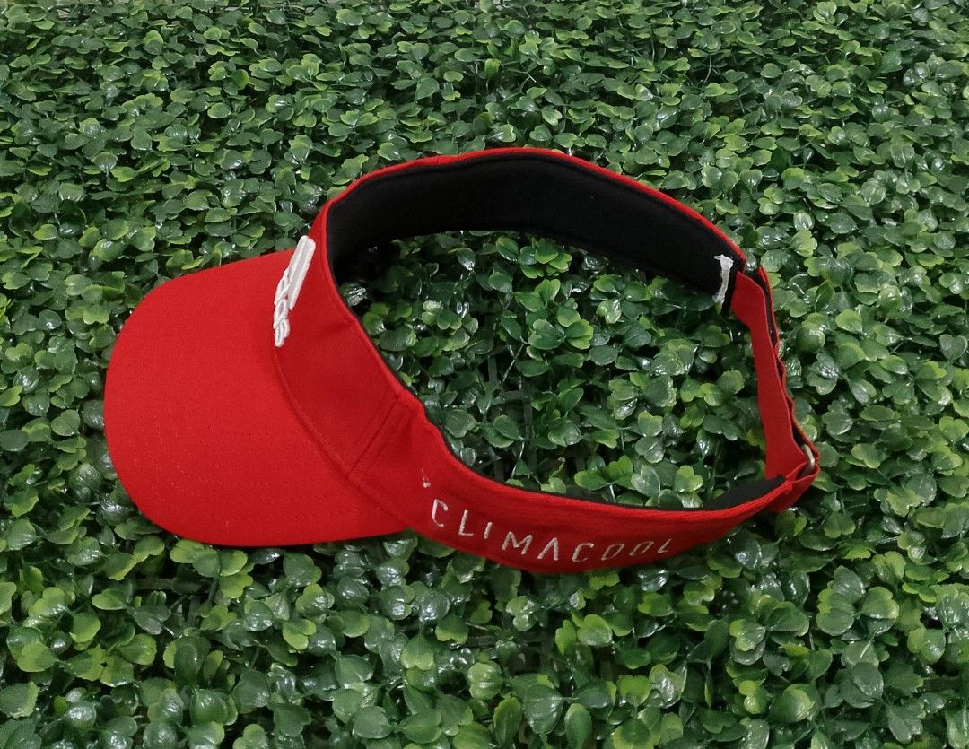 Adidas Climacool Golf Visor Cap (Category: Caps & Hats) located in Davao. Submitted by thrifttayo (Listing ID 1466301469, Image 2). Description: Color Red One Size No Issue Excellent Condition .