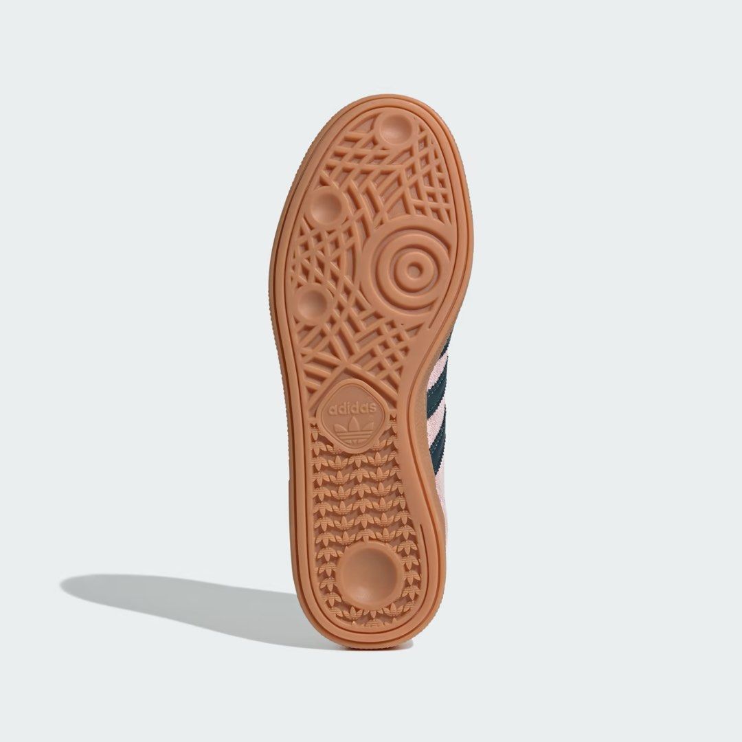 Adidas Handball Spezial (Category: Sneakers) located in Batangas. Submitted by wearmegals (Listing ID 1466162851, Image 3). Description: - i can send actual pic in dms - no flaws just need cleaning - original - size 7.5.