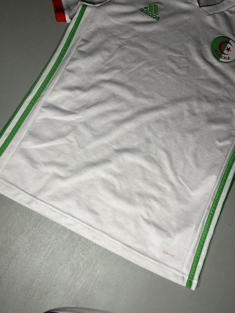ADIDAS JERSEY (Category: Tshirts & Polo Shirts ) located in Catbalogan. Submitted by wayndsyclee. (Listing ID 1466328971, Image 3). Description: ADIDAS EXCELLENT ISSUE MINIMAL COLOR RATE 9.5/10 Size medium Dimes:21/28 .