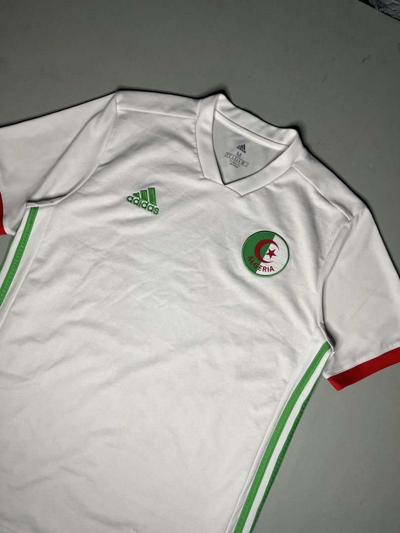 ADIDAS JERSEY (Category: Tshirts & Polo Shirts ) located in Catbalogan. Submitted by wayndsyclee. (Listing ID 1466328971, Image 2). Description: ADIDAS EXCELLENT ISSUE MINIMAL COLOR RATE 9.5/10 Size medium Dimes:21/28 .