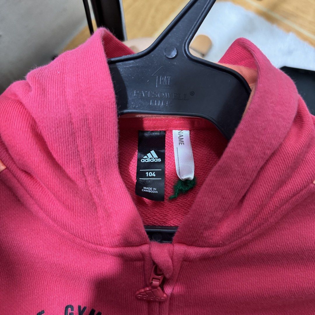 Adidas kids hoodie jacket (Category: Babies & Kids Fashion) located in Valenzuela. Submitted by thriftynanay88 (Listing ID 1466232697, Image 2). Description: Size 104 on tag 3-4Y.