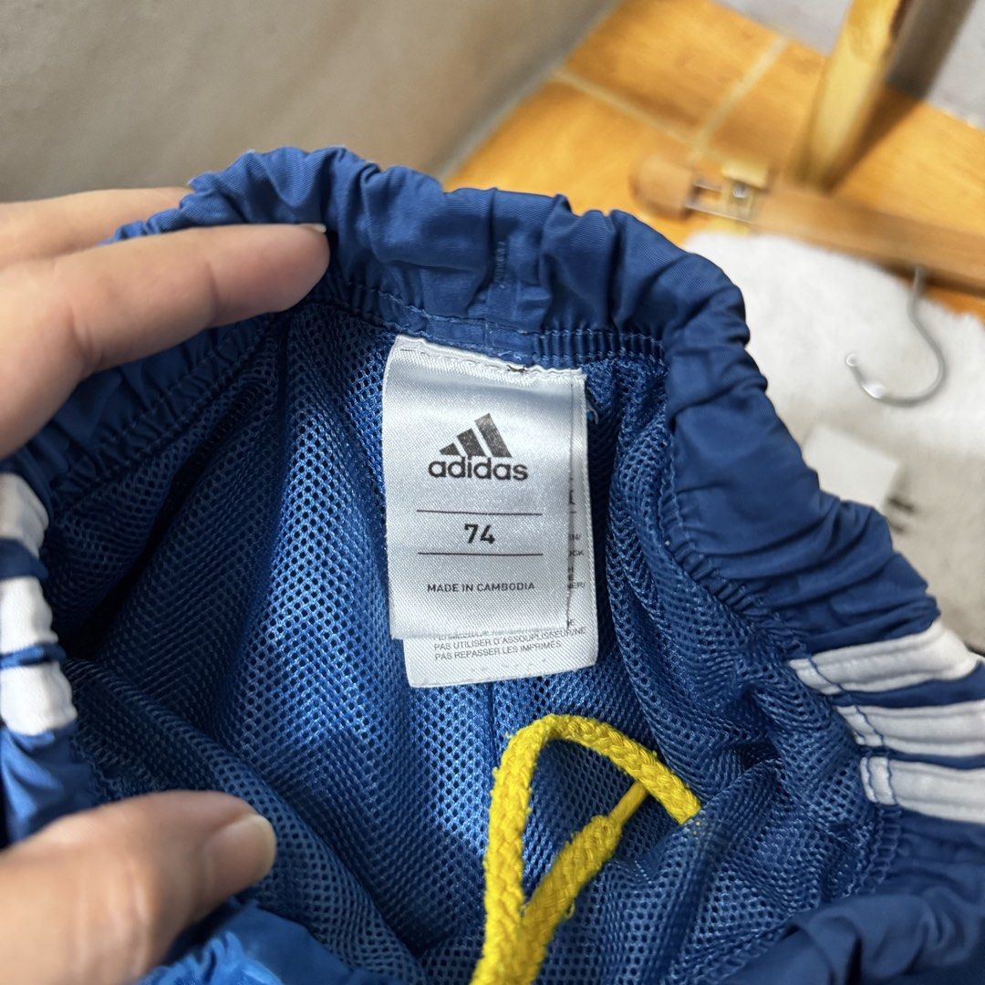 Adidas kids joggers (Category: Babies & Kids Fashion) located in Valenzuela. Submitted by thriftynanay88 (Listing ID 1466197342, Image 2). Description: Size 74 on tag 6-9m, fits up to 12m.