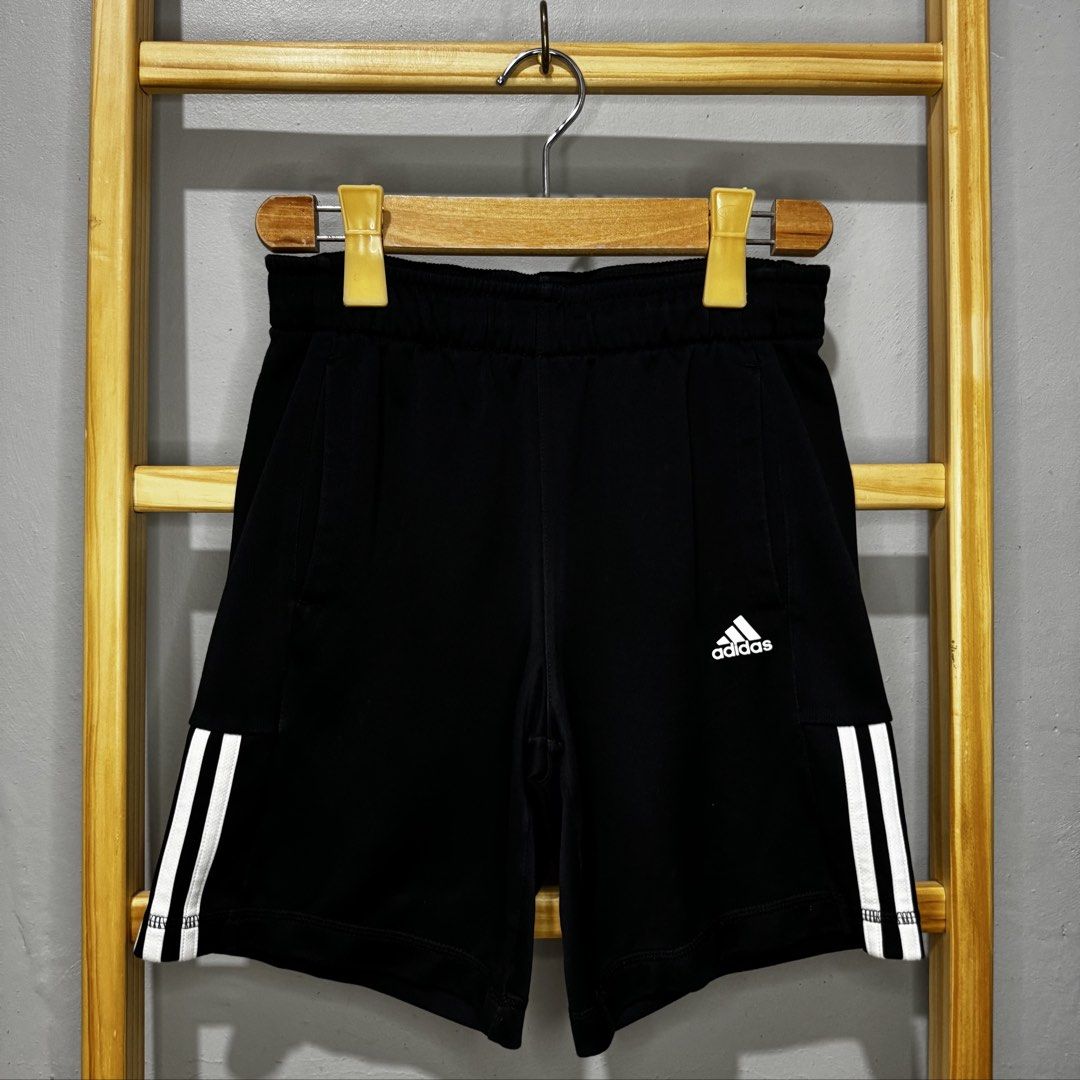 Adidas kids shorts (Category: Babies & Kids Fashion) located in Valenzuela. Submitted by thriftynanay88 (Listing ID 1466196187, Image 1). Description: Size 11-12Y runs small fits 7-8Y.