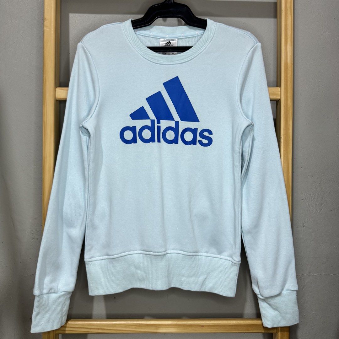 Adidas kids sweaters (Category: Babies & Kids Fashion) located in Valenzuela. Submitted by thriftynanay88 (Listing ID 1466205229, Image 1). Description: Size 9-10Y on tag.