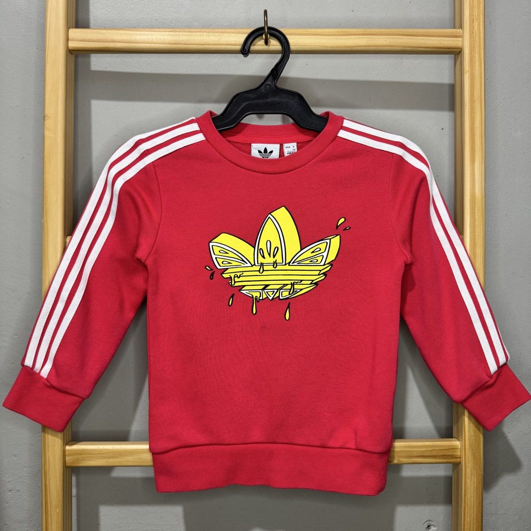 Adidas kids sweaters (Category: Babies & Kids Fashion) located in Valenzuela. Submitted by thriftynanay88 (Listing ID 1466213865, Image 1). Description: Size 2-3Y on tag.