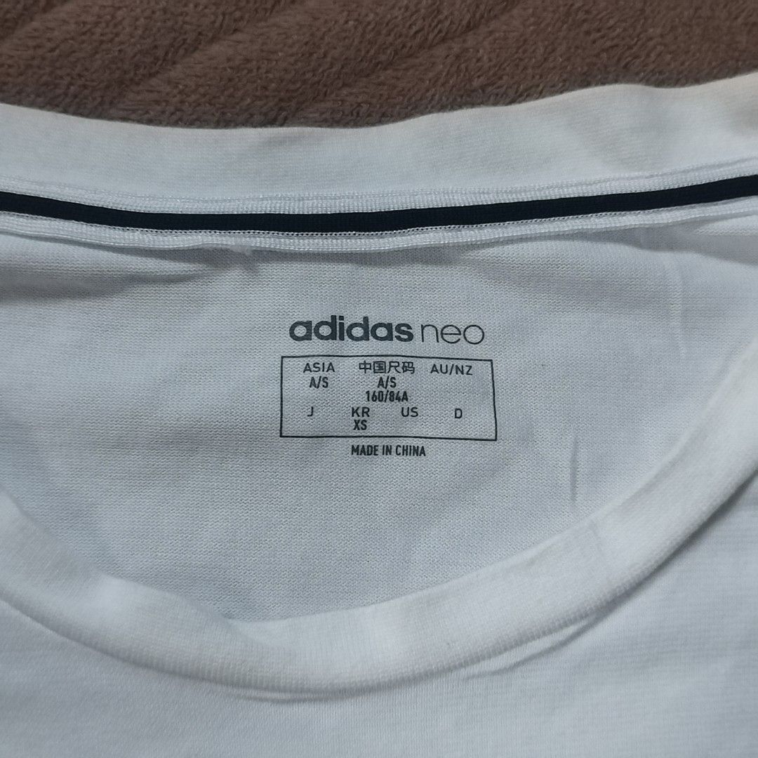 Adidas Neo W CE 3-Stripes Raglan Tee (Category: Tshirts & Polo Shirts ) located in Davao. Submitted by giyuu06 (Listing ID 1466256879, Image 3). Description: Adidas Neo W CE 3-Stripes Raglan Tee | SMALL | Excellent Condition L 24 W 16.5.