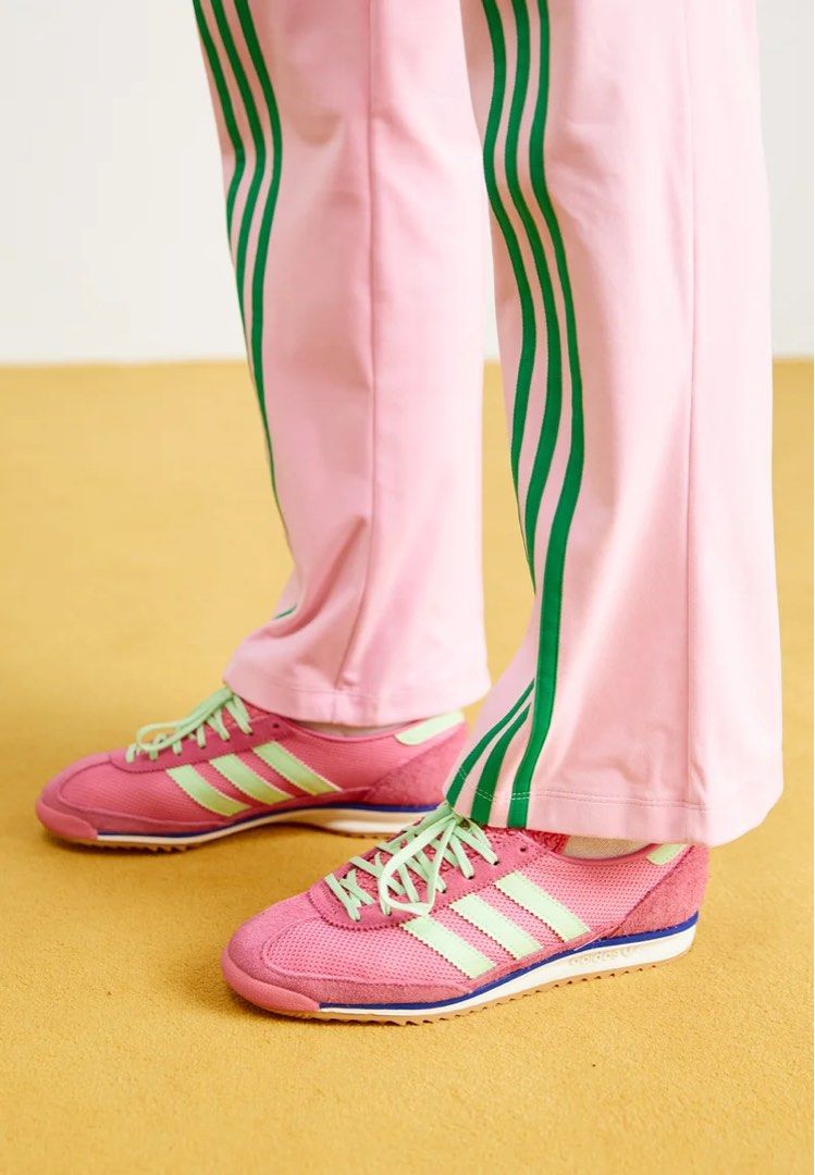 Adidas SL 72 OG Pink (Category: Sneakers) located in Manila. Submitted by auds.aa09 (Listing ID 1466287188, Image 1). Description: 👟 Adidas originals - adidas SL 72 OG - Color: Pink - Size: 25.5cm - Well used Reason for selling: Decluttering 💗 PRICE IS NON NEGOTIABLE. 💗 FINAL PRICE. 💗 Meet up or Delivery. Delivery fee c/o buyer..