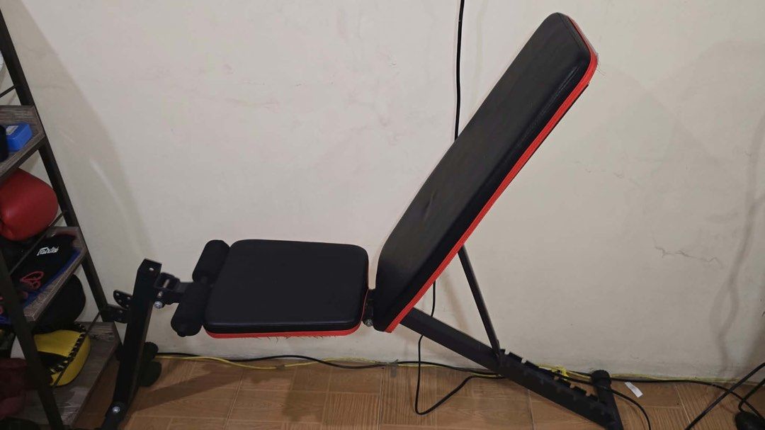 Adjustable Bench Press Chair Dumbbell Press, foldable (Category: Cardio & Fitness Machines) located in Caloocan City. Submitted by yiyilittlethings (Listing ID 1466295023, Image 1). Description: Adjustable Bench Press Chair Dumbbell Press, foldable Condition: Used Price 1k.