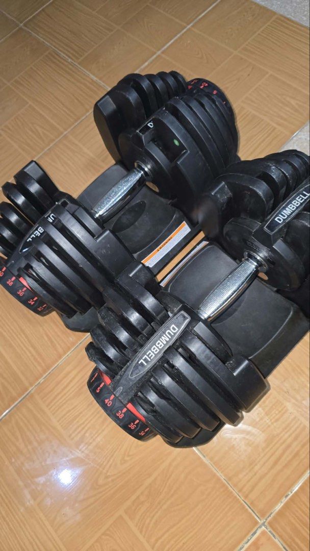 Adjustable Dumbell (Black) (Category: Weights & Dumbbells) located in Caloocan City. Submitted by yiyilittlethings (Listing ID 1466295230, Image 1). Description: Adjustable Dumbell (Black) Adjustable up to 40kg Condition: Used Original price: 6k Price: 3,500 (1 dumbell lang, not pair, 6k pag pair).