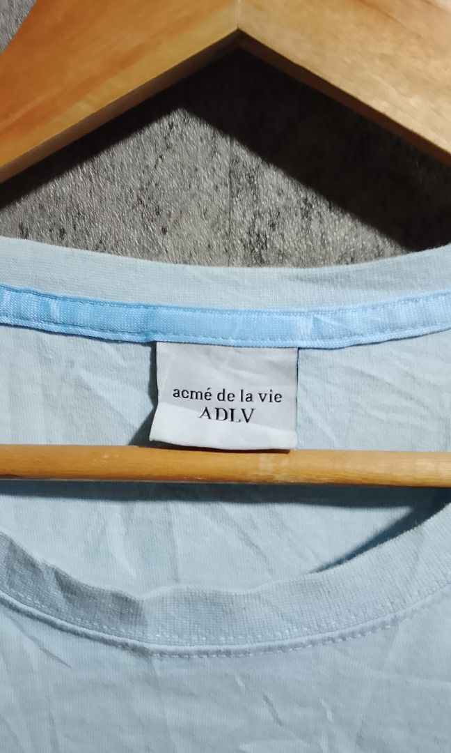 ADLV (Category: Tshirts & Polo Shirts ) located in Calabanga. Submitted by arvintroy11237 (Listing ID 1466252780, Image 3). Description: - ADLV - L TO XL - EXCELLENT CONDITION - COLOR RATE 9/10 - ISSUE WHITE STAIN.