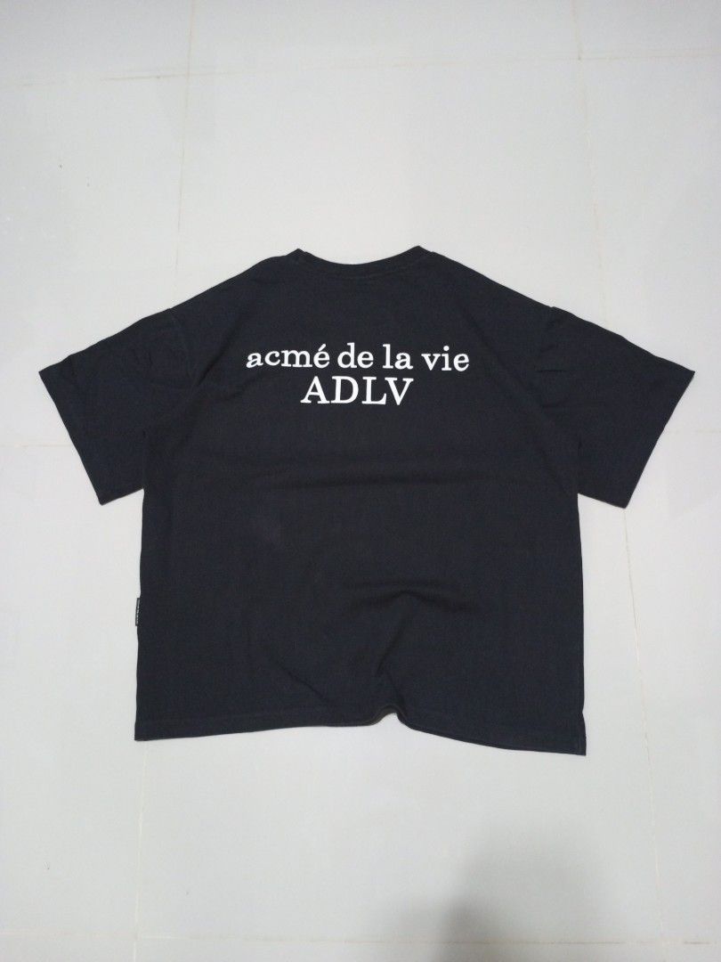 ADLV (Category: Activewear) located in Manila. Submitted by _t20hrift (Listing ID 1466332398, Image 3). Description: ADLV Size • 1 Boxy type 23 | 26 Dimension.