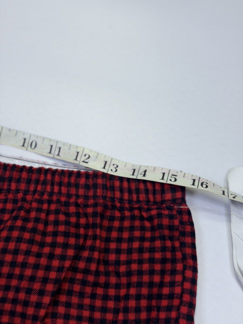 Aerie gingham shorts (Category: Shorts) located in Kapangan. Submitted by keythsgs74798 (Listing ID 1466277396, Image 3). Description: .