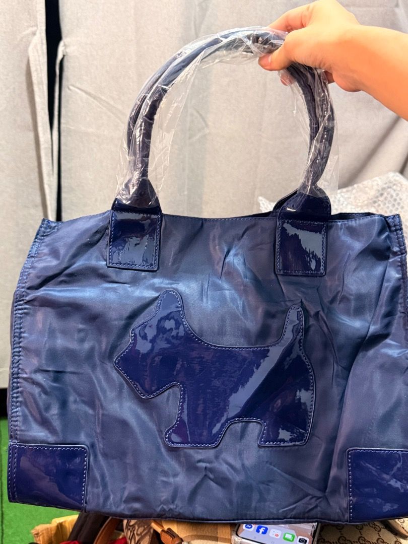 Agatha Paris (Category: Shoulder Bags) located in Cagayan de Oro. Submitted by rairaibags (Listing ID 1466279684, Image 1). Description: .
