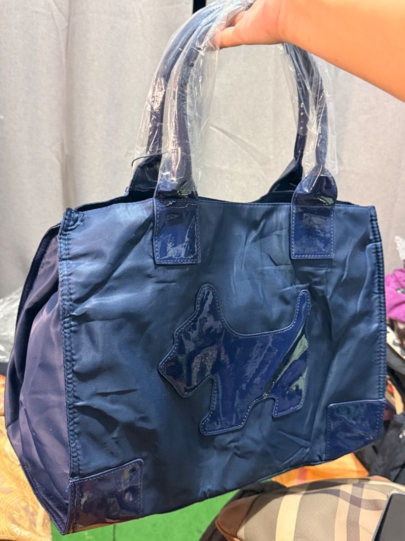 Agatha Paris (Category: Shoulder Bags) located in Cagayan de Oro. Submitted by rairaibags (Listing ID 1466279684, Image 2). Description: .