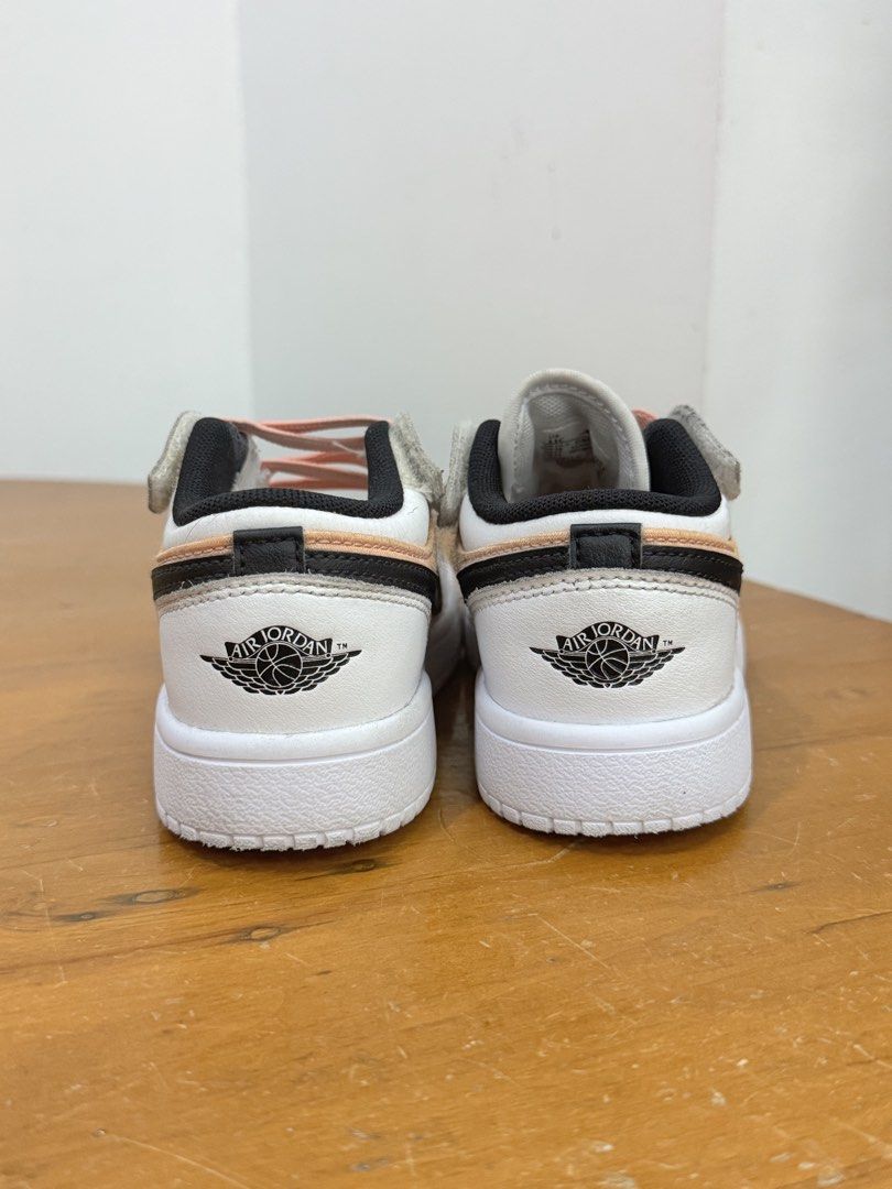 Air Jordan 1 Kids (Category: Babies & Kids Fashion) located in Lipa City. Submitted by cokelight11 (Listing ID 1466293797, Image 3). Description: Λir Jordλn 1 Low ALT PS 'Light Madder Root' Size 11c (4-5 y/o) Signs of usage Still presentable (needs cleaning) Minor Heeldrag 649 only.