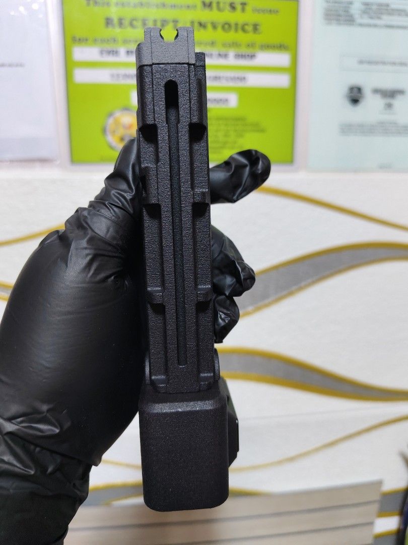Airsoft mp9 (Category: Action & Battle Toys) located in Baguio. Submitted by syakniseph1105 (Listing ID 1466332995, Image 3). Description: Airtac Mp9 New Made in UK wala masyado nyan dito sa Pinas 4,000 📍 Baguio.