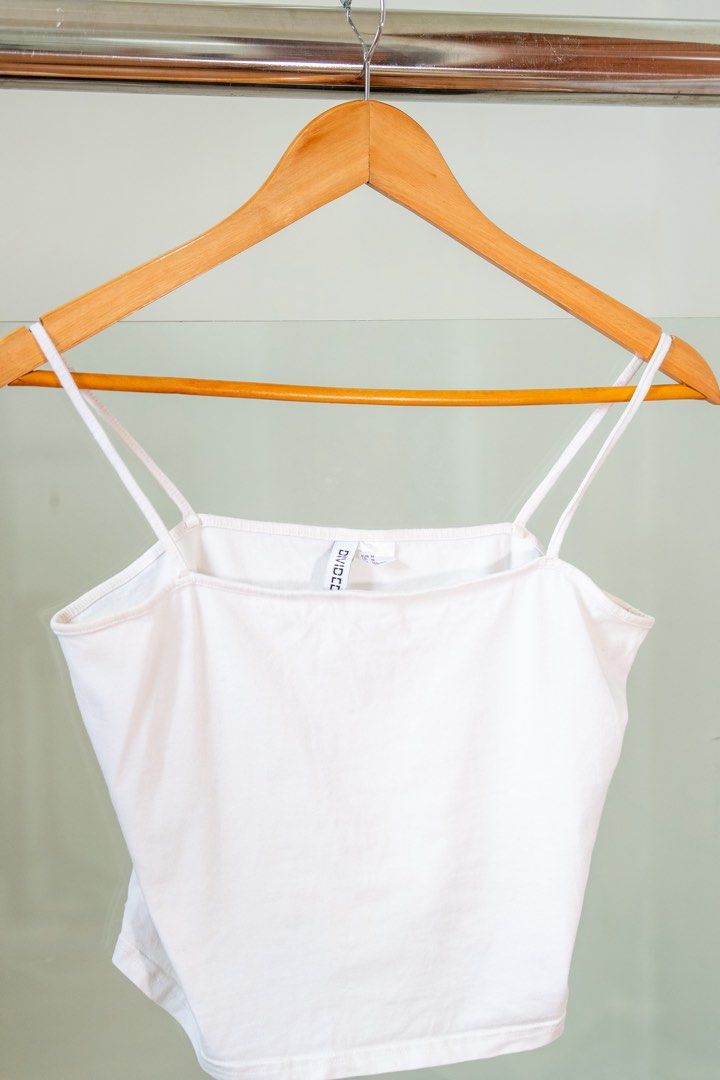 All items are ₱130 S-M (Category: Sleeveless) located in Lipa City. Submitted by prelovedbymicad (Listing ID 1464310852, Image 3). Description: .