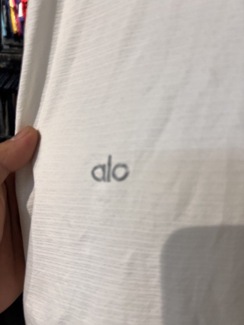 Alo active wear (Category: Activewear) located in Silay City. Submitted by jeffreyxsummer (Listing ID 1466249640, Image 3). Description: See photo for more details.