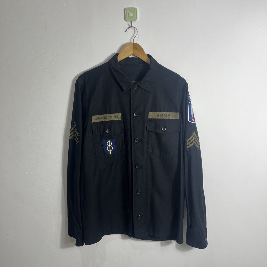 Alpha Industries Army Multipatch XL (Category: Coats, Jackets and Outerwear) located in Nasugbu. Submitted by janstuffs.ph (Listing ID 1466292997, Image 1). Description: Alpha Industries Military Buttondown Multi Patch Size on tag: XL Dimension: 22"W x 28"L Sleeve: 26" Condition: 10/10 Good as new Flaw: No Necktag Mine: 800 Thankyou po 🫶💕.