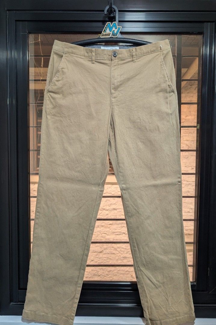 Amazon Essentials Khaki Stretchy Chino Pants (Category: Chinos) located in Santa Maria. Submitted by mjgaragesale (Listing ID 1466285465, Image 2). Description: Amazon Essentials Khaki Stretchy Chino Pants ◉ Condition 9.5/10 ◉ Size 34 on tag ◉ Dimensions: W34-36 L44 ◉ Standard fit ◉ 2 side front and 2 back pockets ◉ 100% Legit/Original ◉ Ideal for casual or smart casual outfits Can also do meet up around Bulacan on weekdays and San Juan area on w