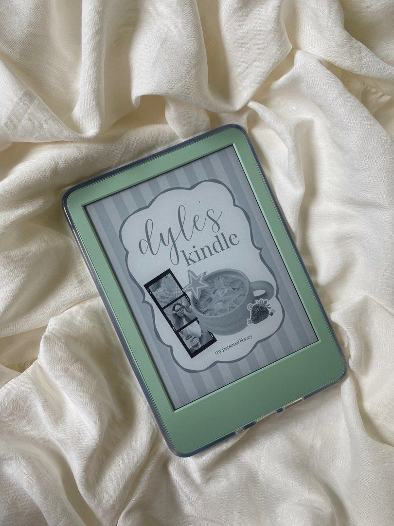 [RUSH] Amazon Kindle Basic (Matcha) - 11th Gen 16GB [NO ADS] (Category: E-Readers) located in Davao. Submitted by dylebuys (Listing ID 1466176136, Image 1). Description: Amazon Kindle Basic (Matcha) - 11th Gen 16GB [NO ADS] - AD-FREE: recently bought from DataBlitz SM Davao last August. - comes w/ original box and USB-C cord. free charger/adapter, pouch, clear case and 3 packs brandnew screen protector. - perfect condition, good as new. - rfs: i 