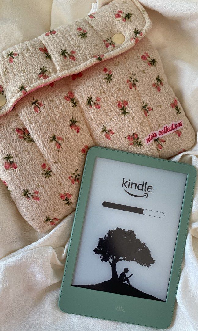 [RUSH] Amazon Kindle Basic (Matcha) - 11th Gen 16GB [NO ADS] (Category: E-Readers) located in Davao. Submitted by dylebuys (Listing ID 1466176136, Image 3). Description: Amazon Kindle Basic (Matcha) - 11th Gen 16GB [NO ADS] - AD-FREE: recently bought from DataBlitz SM Davao last August. - comes w/ original box and USB-C cord. free charger/adapter, pouch, clear case and 3 packs brandnew screen protector. - perfect condition, good as new. - rfs: i 