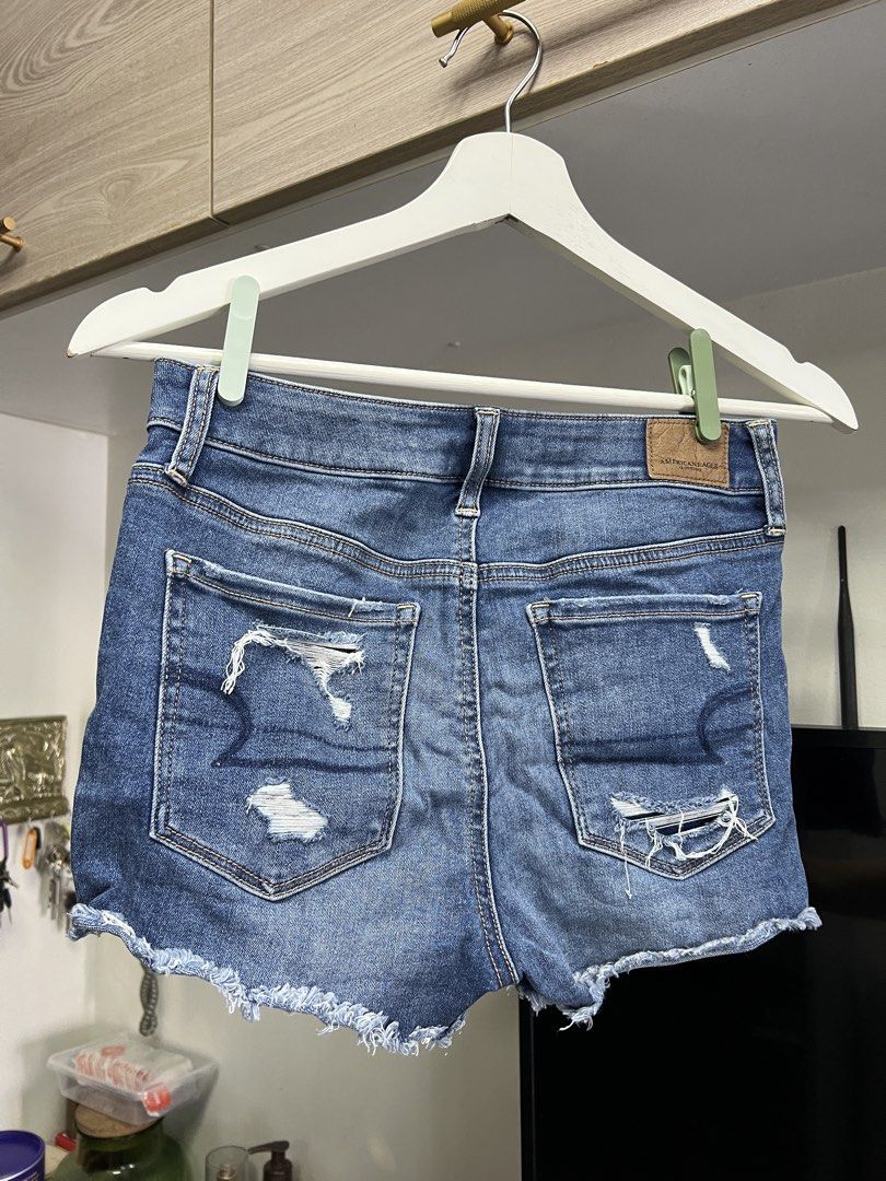 American Eagle Denim Distressed Shorts (Category: Shorts) located in Pasay City. Submitted by anbasgf3065 (Listing ID 1466268504, Image 2). Description: Worn twice only then keep for a while Doesn’t for me anymore as I gained weight .