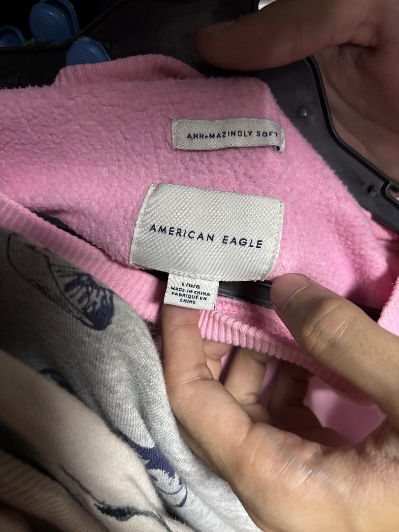 american eagle longsleeve (Category: Longsleeves) located in Pila. Submitted by isabelasthriftclothes (Listing ID 1466306311, Image 2). Description: .