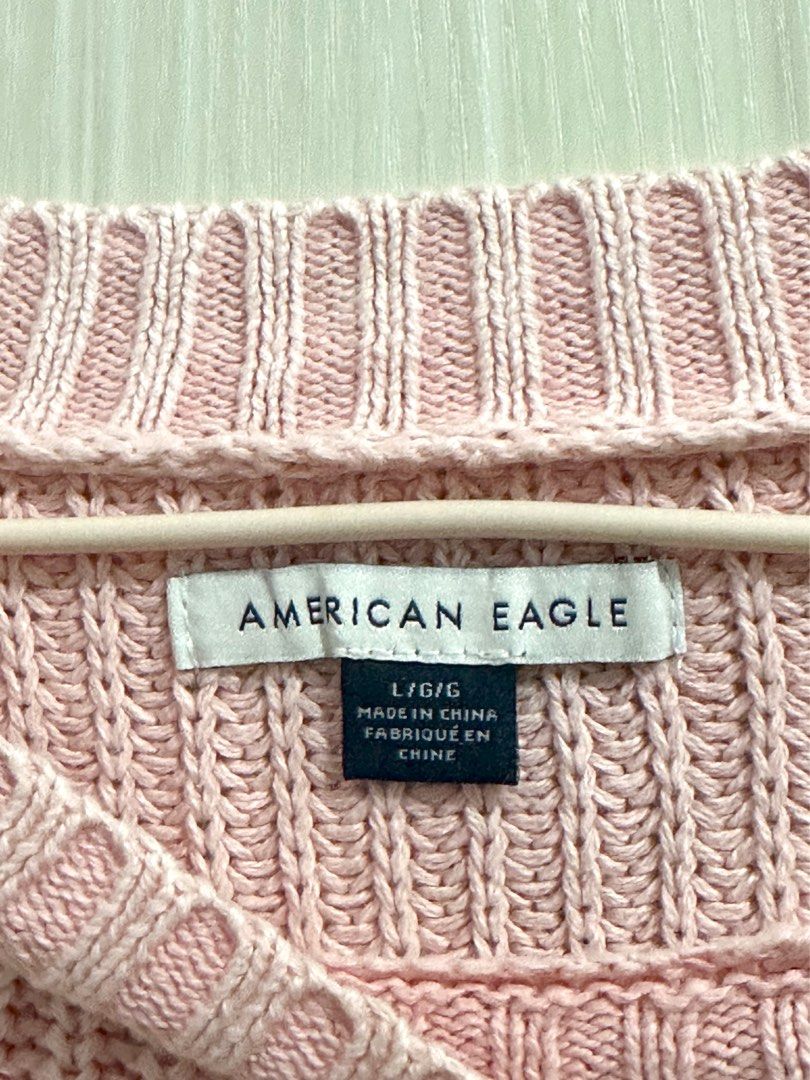 American eagle pink oversized sweater (Category: Longsleeves) located in Batangas. Submitted by daintydolll (Listing ID 1466312951, Image 3). Description: .