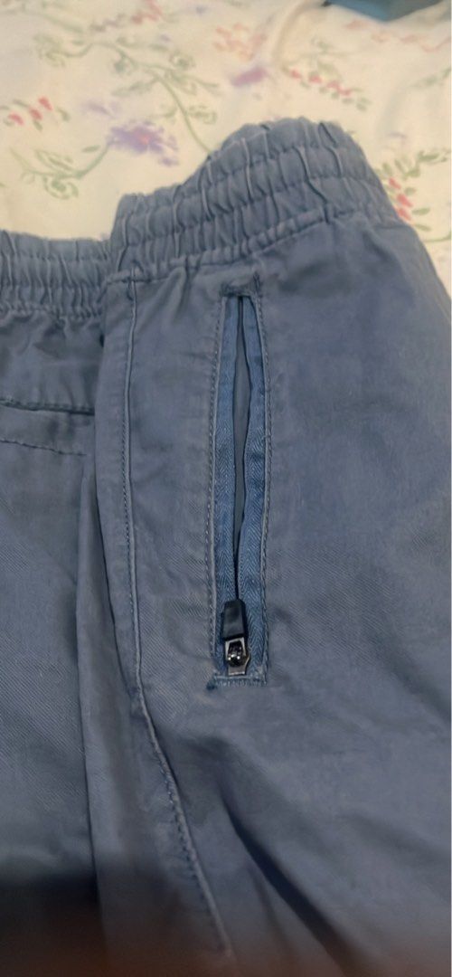 American Raw Jogger Pants (Size S) (Category: Joggers) located in Quezon City. Submitted by probrofister (Listing ID 1466285735, Image 3). Description: Selling as is. Some imperfections but still usable. SIZE SMALL, Garterized Pay thru Gcash or COD and deliver thru Lalamove, etc. .