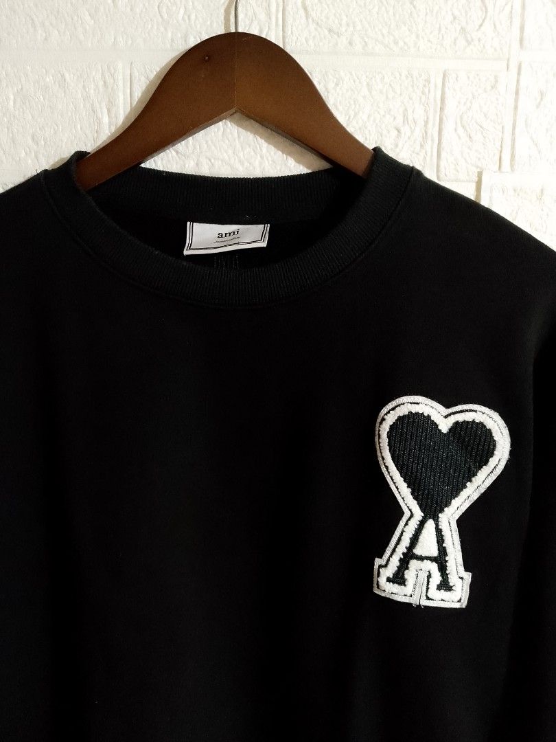 AMI LONG SLEEVE (Category: Tshirts & Polo Shirts ) located in Tabaco. Submitted by zerothreethrift (Listing ID 1466294464, Image 2). Description: AMI LONG SLEEVE SIZE MEDIUM EXCELLENT PM IF INTERESTED ALBAY LOCATION.