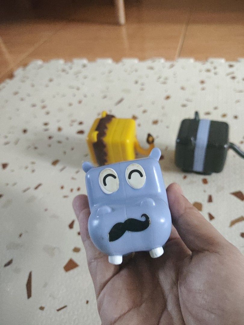 Animal Toys Bundle (Category: Lego & Building Sets) located in Taguig. Submitted by cleanupmomma (Listing ID 1466242794, Image 3). Description: Please take time to read ❤️ SOLD AS SET wyiwyg.