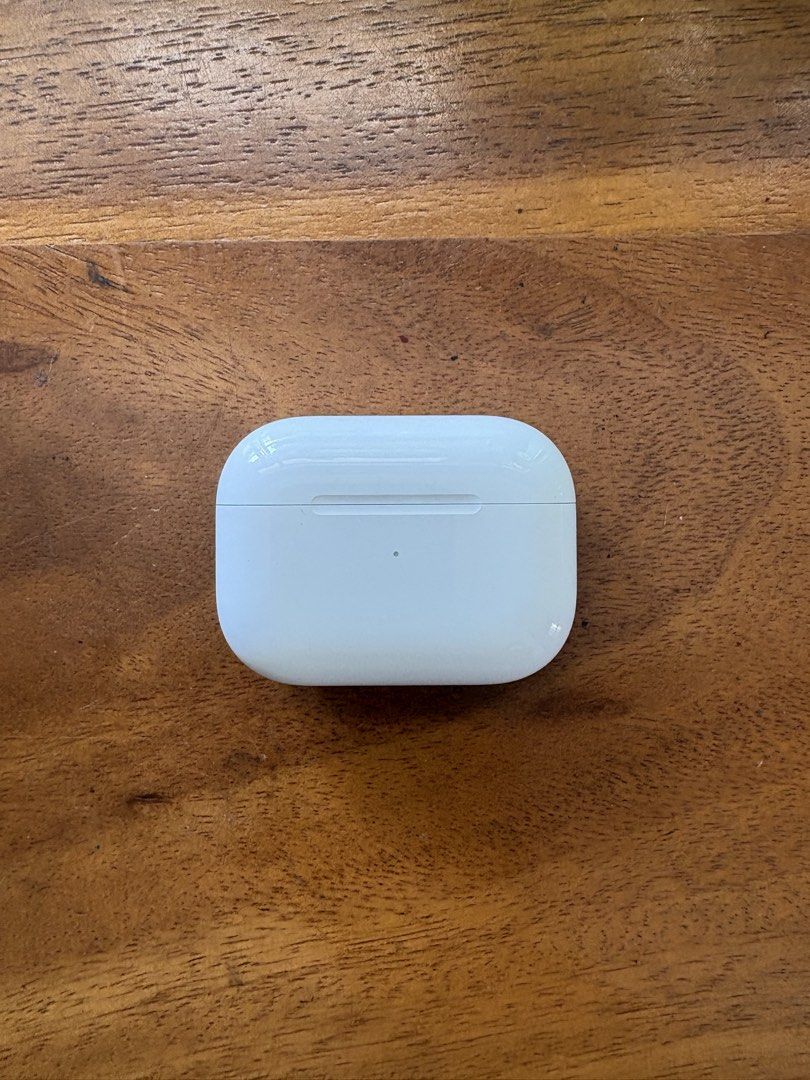 Apple Airpods Pro 2 (w/ right pod issues) (Category: Earphones) located in Quezon City. Submitted by turak2020plus1 (Listing ID 1466235269, Image 1). Description: Apple Airpods Pro 2 Details & Issues - Complete with box & all eartips - Issue: Right airpod will not charge sometimes and will only charge up until 67% sometimes. - Besides issues, case and left airpod is in great condition Meet up or Via courier SF care of buyer.