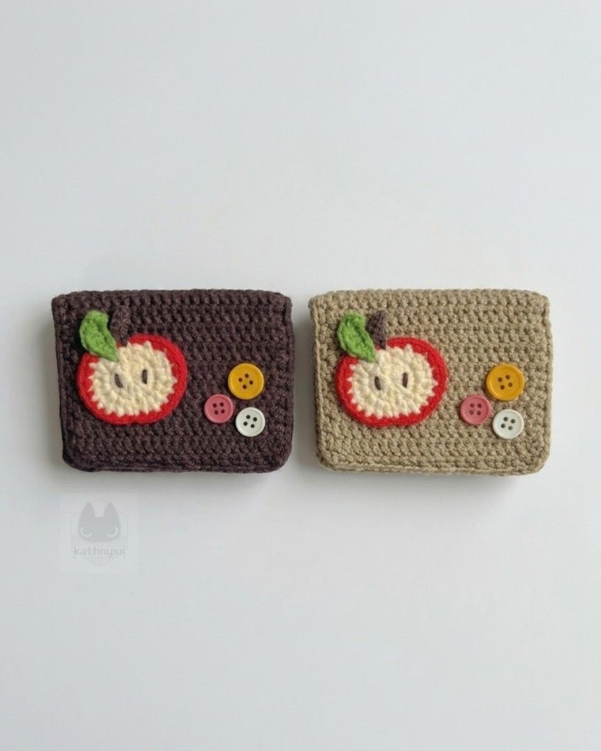 Apple Crochet Wallet Cardholder cute (Category: Wallets & Card holders) located in Lopez. Submitted by kathnyxx.studio (Listing ID 1466208404, Image 2). Description: ❗️ONHAND❗️ 🧶 Crochet Apple Cardholder Wallet ✨ 🎨 Customizable Colors and designs 📦 Ship via J&T Pre-order: 3–7 days processing time.