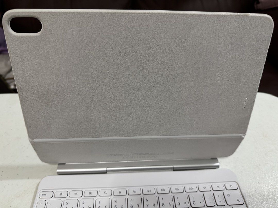 Apple Magic Keyboard for iPad Air M4 11-inch (Category: Cases & Sleeves) located in Quezon City. Submitted by james.mrco (Listing ID 1459156835, Image 3). Description: FOR SALE ONLY SLIGHTLY USED IPAD MAGIC KEYBOARD 11 INCH AIR M4, M3, M2, M1. White color, Still Presentable, Like New..No Box, Serial Number posted, Actual Photos posted. All Keys Working, No sign of Peeling. Compatible with iPad Pro Gen 3rd, 4th Gen, 5th, 6th IPad Air M2 13 inch 6t