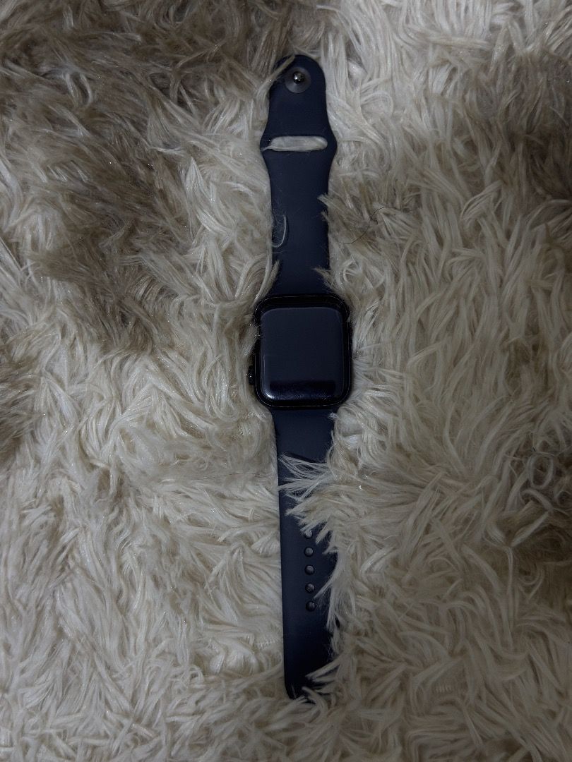 Apple Watch SE (GPS) (2nd Generation) 44mm (Category: Wearables & Smart Watches) located in Caloocan City. Submitted by pure_shopbylumi (Listing ID 1466296826, Image 1). Description: * Brand: Apple * Model: Apple Watch SE (2nd Generation) 44mm GPS * Color: Classic Black * Condition: Excellent condition, with light scratches * Battery Health: 85% * Purchased: March 2025 * Charger: Included (used) * Features: Fitness tracking, heart rate monitoring
