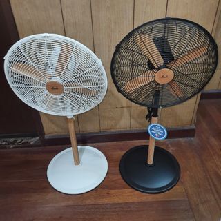 (Category: ) located in . Submitted by mr.fast (Listing ID 1466335269, Image 1). Description: .
