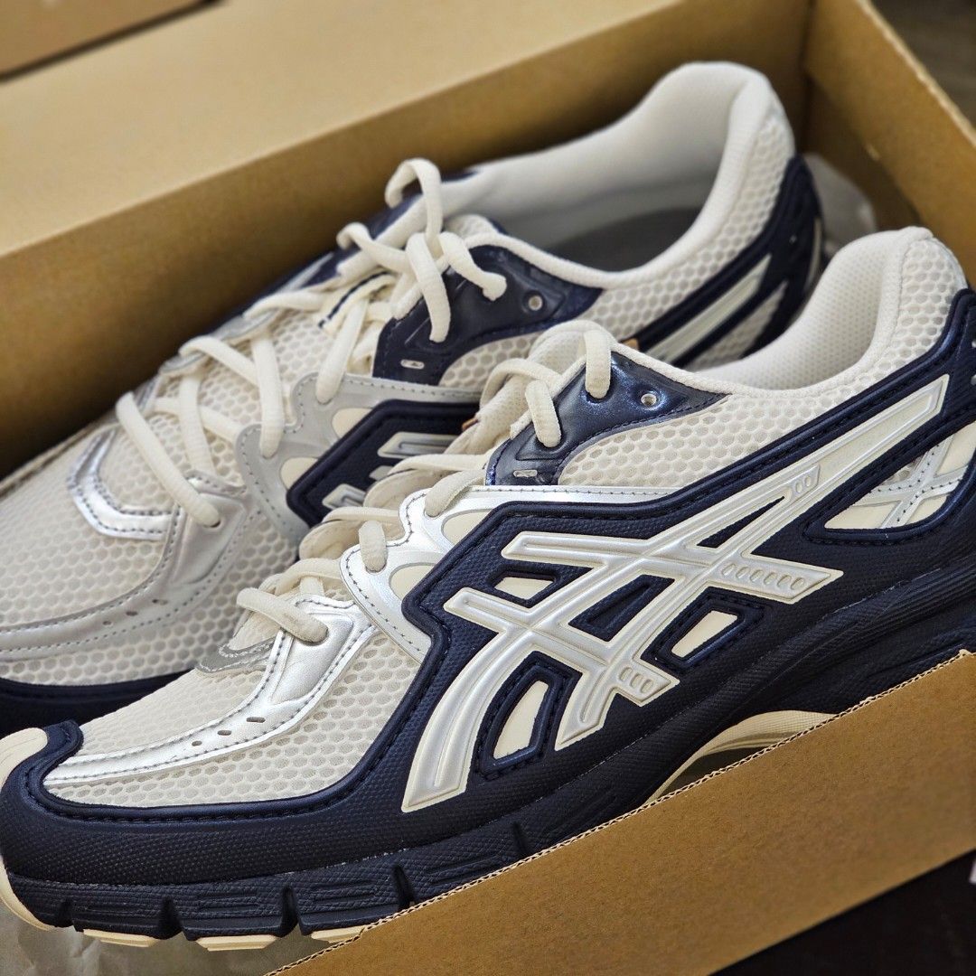 Asics Gel SD Lyte Midnight Cream (Category: Sneakers) located in Tagaytay City. Submitted by unboxd.it (Listing ID 1466275654, Image 3). Description: ARCHIVE SALE 📦 Asics Gel SD Lyte Midnight Cream Sizes: 10.5US M - P9,500 Complete with OG box NO RESERVATIONS. FIRST TO PAY GETS IT. 💰.