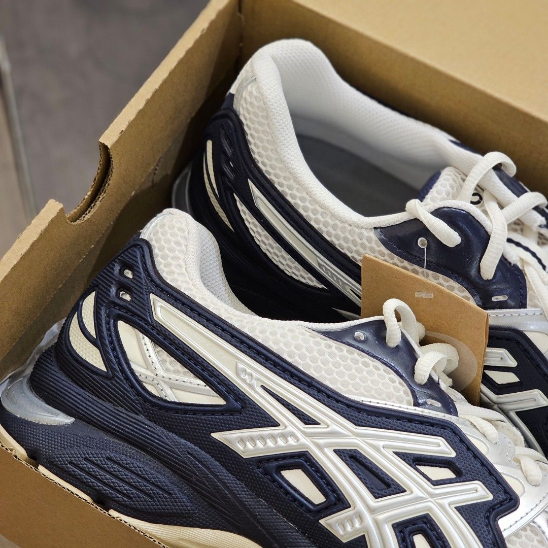 Asics Gel SD Lyte Midnight Cream (Category: Sneakers) located in Tagaytay City. Submitted by unboxd.it (Listing ID 1466275654, Image 2). Description: ARCHIVE SALE 📦 Asics Gel SD Lyte Midnight Cream Sizes: 10.5US M - P9,500 Complete with OG box NO RESERVATIONS. FIRST TO PAY GETS IT. 💰.
