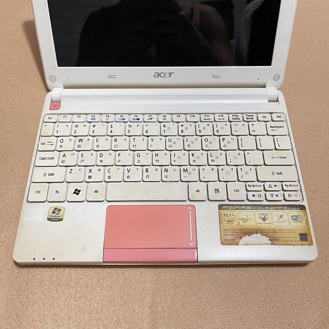 Aspire One Happy2 — N57D0pp [DEFECTIVE] (Category: Laptops & Notebooks) located in Manila. Submitted by jinariii (Listing ID 1466256862, Image 3). Description: ❌DEFECTIVE❌ ▫️Selling my defective old laptop (for collection only) ▫️Peach in color ▫️Unable to open ▫️Battery issue ▫️Has 250 GB HDD Built in ▫️Small | Handy ▫️Comes with its original charger 💰MOP: BPI | Maribank | MAYA | GCash.
