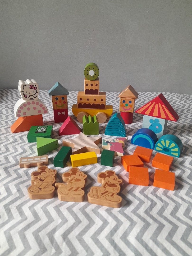 Assorted Building Blocks (Category: Educational & Learning Toys) located in Pasig City. Submitted by three.babybears (Listing ID 1466247801, Image 1). Description: .