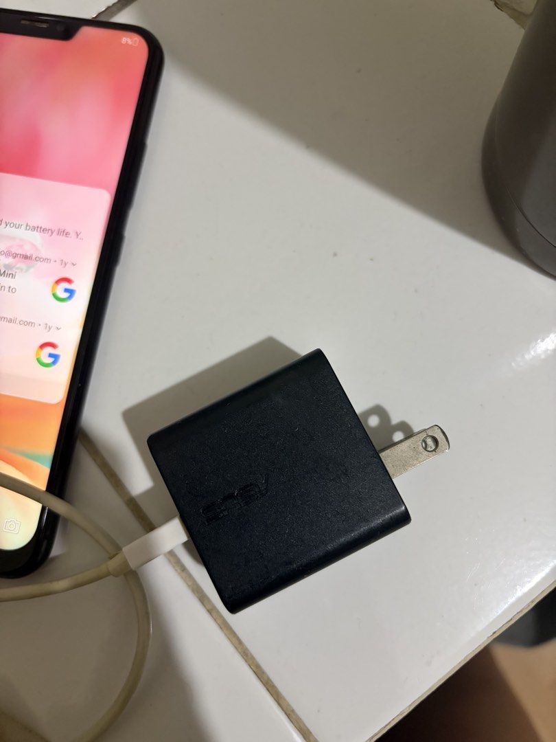 Asus Zenfone 5 (Category: Asus) located in Manila. Submitted by 8d2sn4py9663100 (Listing ID 1466286359, Image 3). Description: Used zenfone 5 with adapter.