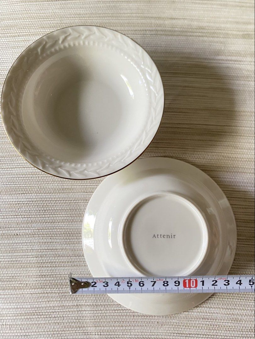 Attenir Embossed Leaf Pattern Gold Rim Ceramic Bowl Set (Category: Dinnerware & Cutlery) located in Davao. Submitted by shauitoys2019 (Listing ID 1466177144, Image 3). Description: Brand new.