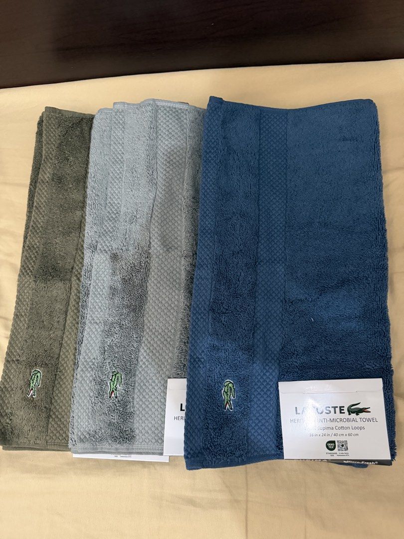 Auth Lacoste Service Towel (Category: Bedding & Towels) located in Cebu City. Submitted by shopnsave2015 (Listing ID 1466185004, Image 2). Description: Size : 24x16” Face Towel Malaki and makapal Original .