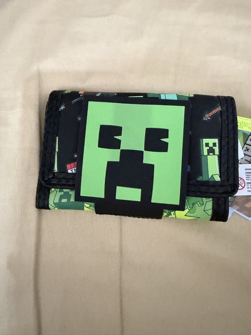 Auth Smiggles Mine craft wallet (Category: Babies & Kids Fashion) located in Cebu City. Submitted by shopnsave2015 (Listing ID 1466204377, Image 1). Description: .