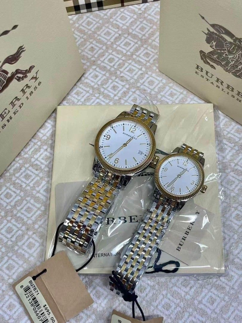 💯Authentic Burberry Watch Couple (Category: Women's Watches) located in Manila. Submitted by Authentic4Less_OLShop (Listing ID 1466231326, Image 2). Description: Japan Movement ✅with inclusions ✅pawnable watch ✅with warranty RESELLERS ARE WELCOME!!!🥰 DISCLAIMER: Authentic4Less OLShop is not affiliated with any of the brands posted in this account. Copyrights and trademarks are solely of the brand owners..